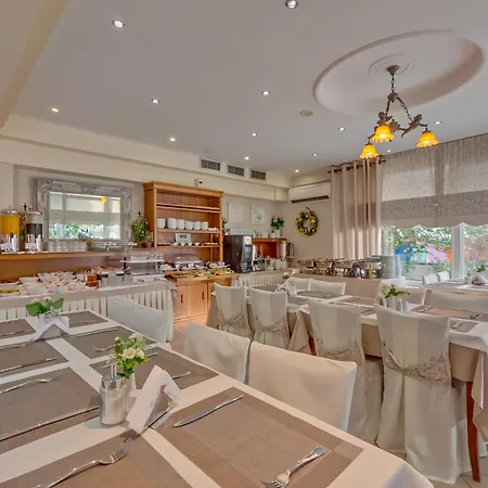 阿尔吉奥尼斯酒店 酒店 Nea Kallikrateia