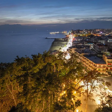 阿尔吉奥尼斯酒店 3*